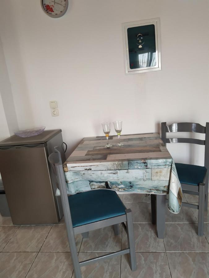Number One Apartment Asprokklisi Exterior photo